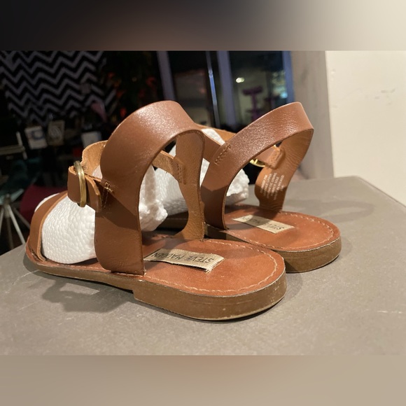 Steve Madden Donddi tan sandals - Picture 13 of 16